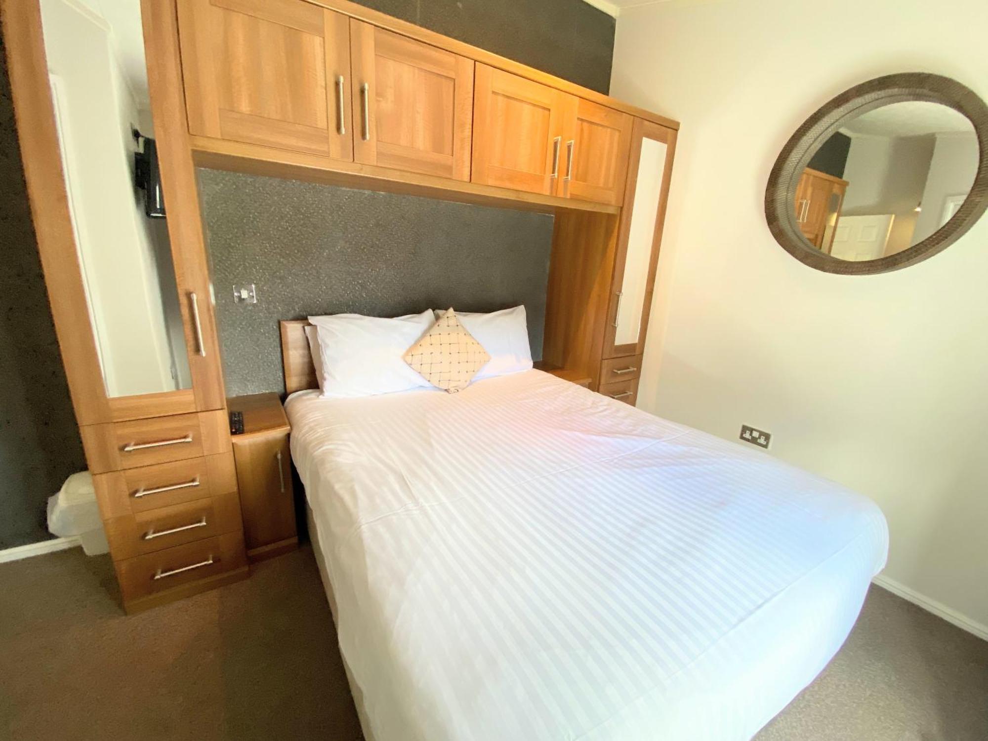 Benarty 11 With Private Hot Tub - Fife - Loch Leven - Lomond Hills - Pet Friendly Villa Kelty ภายนอก รูปภาพ