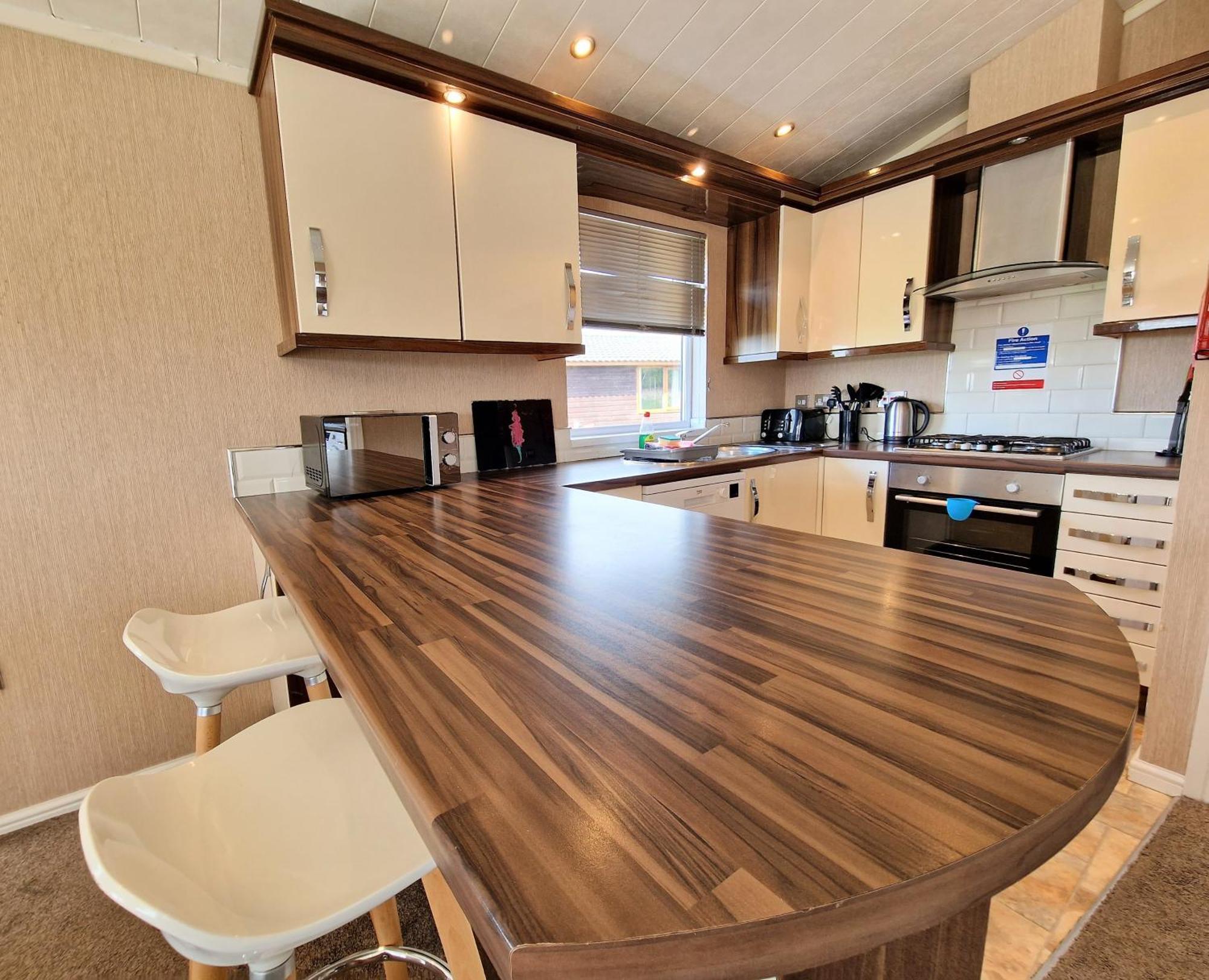 Benarty 11 With Private Hot Tub - Fife - Loch Leven - Lomond Hills - Pet Friendly Villa Kelty ภายนอก รูปภาพ